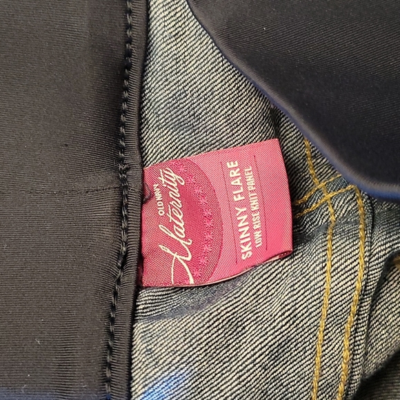 OLD NAVY MATERNITY Jeans 2 Pair Size 2 - Picture 12 of 14